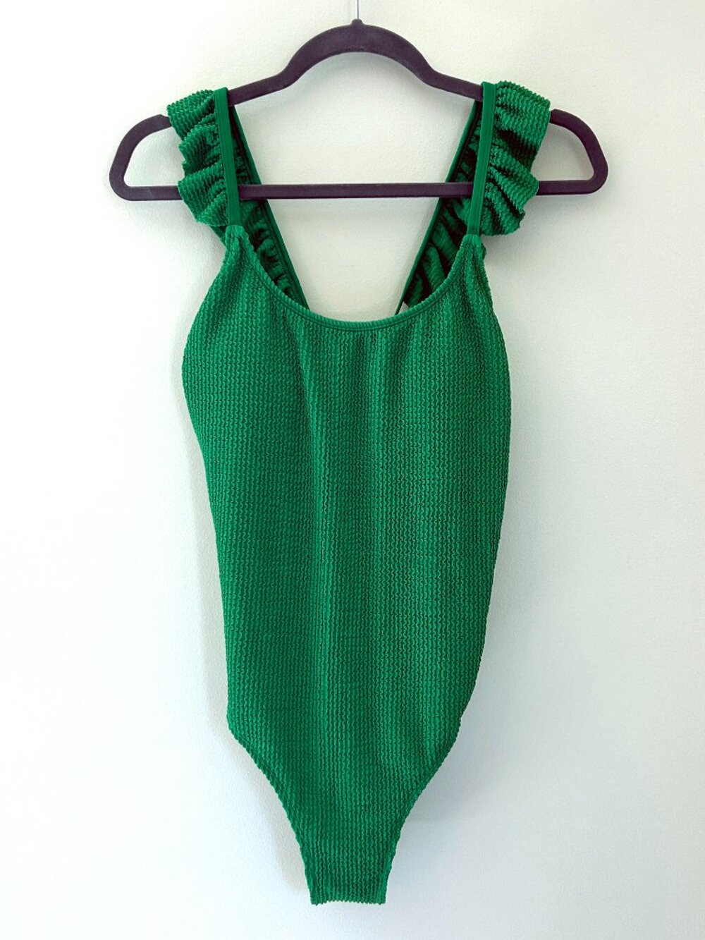 Kelly Green Ruched One Piece Swim Suit Size Medium - Stretchy, Lined, Clean, EUC